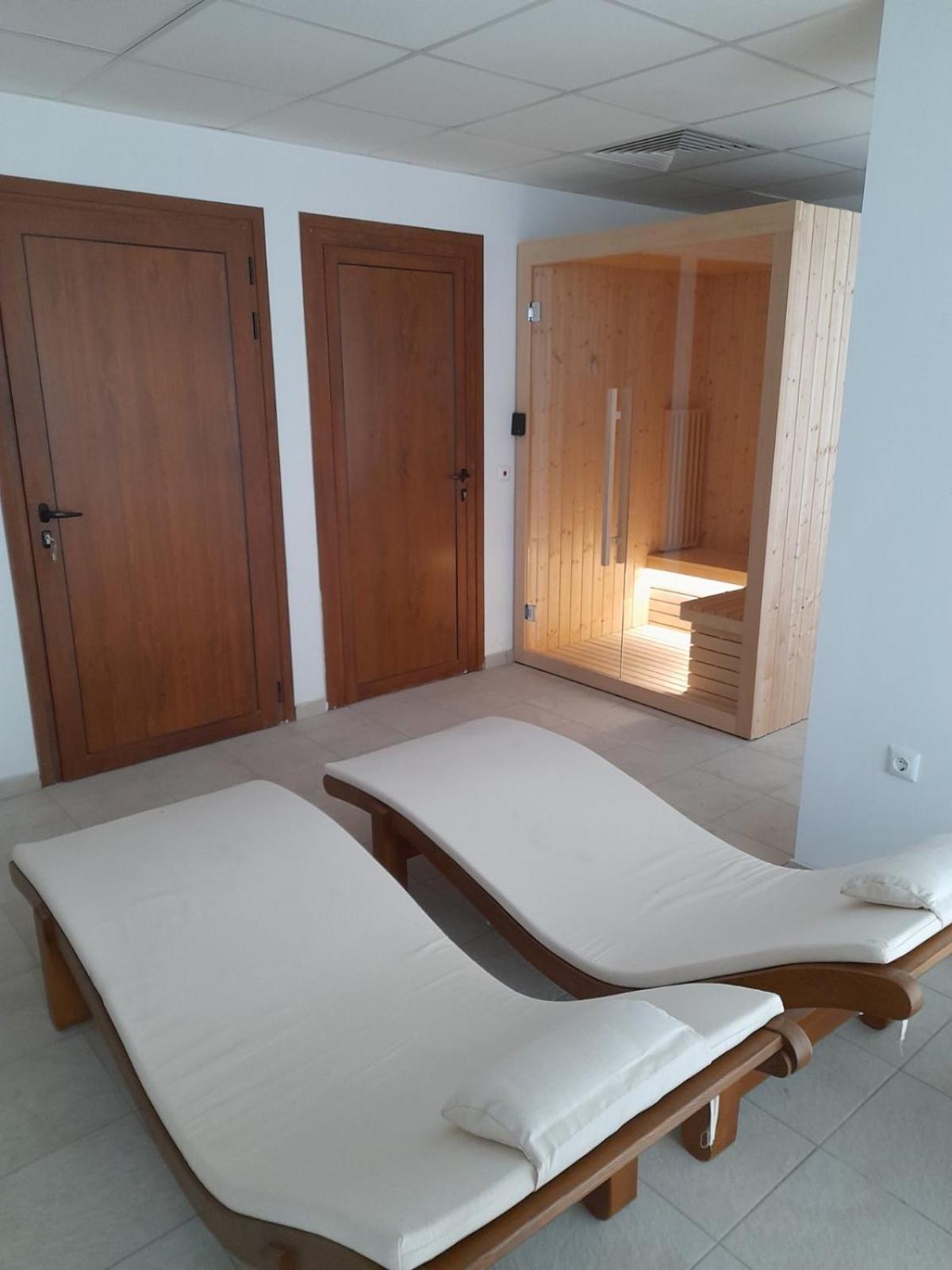 Queen'S Garden Balchik Apartment Exterior photo